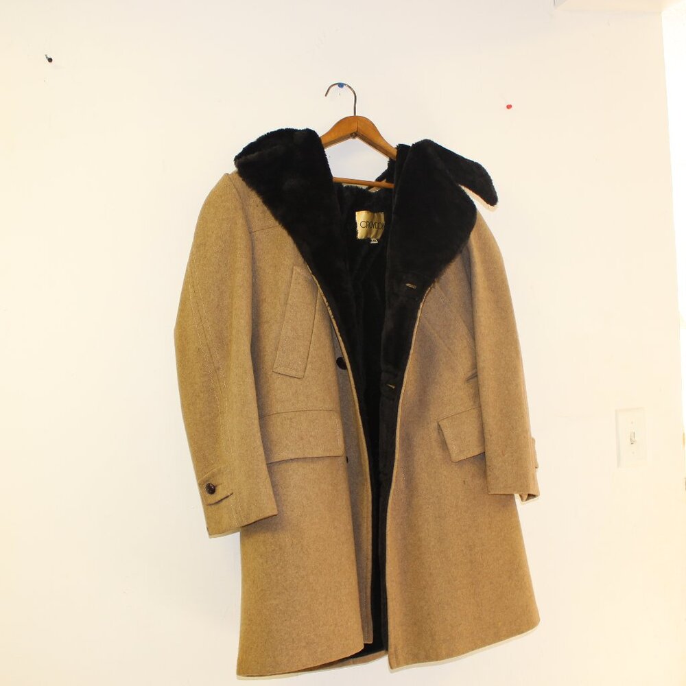 Nice Men's Croydon beige wool coat size 42